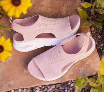 SANDALEN & SLIPPERS